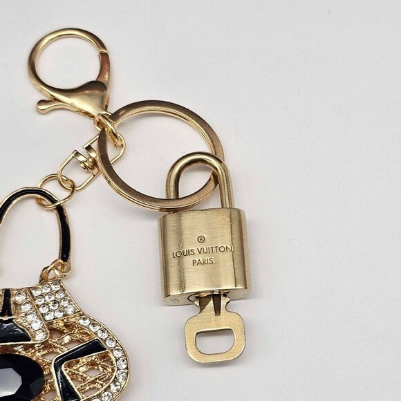 Authentic Louis Vuitton Lock & Key with unbranded Bagcharm, Keycharm, Keychain - Picture 5 of 7